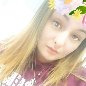 Meet your Posher, Ashleigh